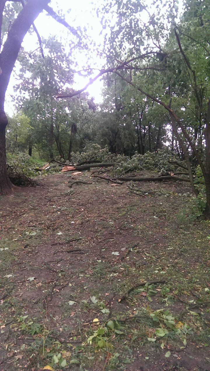 TORNADĂ în România! OPT morți și 62 răniți, în urma unei furtuni violente (FOTO/VIDEO)