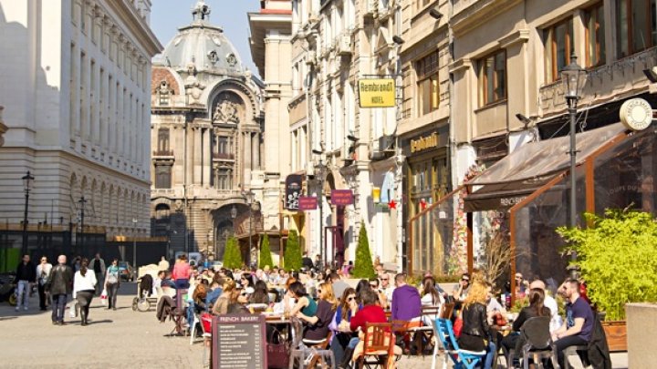 Bucureştiul depăşeşte Lisabona, Berlinul sau Amsterdamul după numărul de turişti cazaţi peste noapte