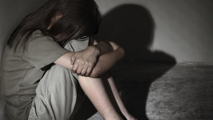 O fetiță de 11 ani a fost violată. Procurorii au decis că victima "a consimţit" să aibă relaţiile sexuale cu bărbatul de 28 de ani