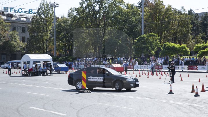 S-a dat startul Campionatului internaţional "Bodyguard 2017". La eveniment au fost prezenţi Pavel Filip şi Andrian Candu (VIDEO/FOTO)