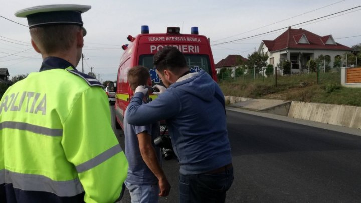 ȘOCANT! O tânără s-a certat cu iubitul și a sărit din TIR în mers