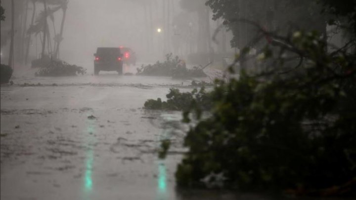 CATASTROFĂ NATURALĂ. Uraganul Irma a făcut primele victime în Florida