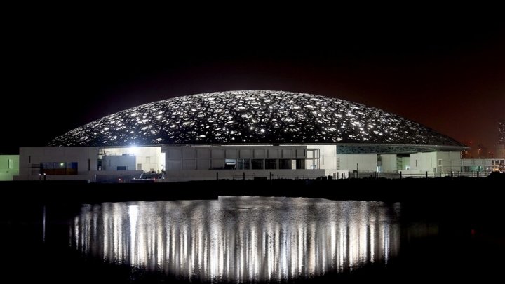 Muzeul Luvru din Abu Dhabi își va deschide porțile la 11 noiembrie