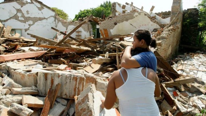 CUTREMUR DEVASTATOR în Mexic. Peste 200 de oameni şi-au pierdut viaţa (FOTO/VIDEO)