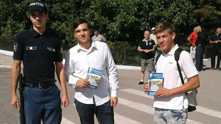 Zeci de mii de copii şi părinţi învăţaţi cum trebuie să se comporte în trafic