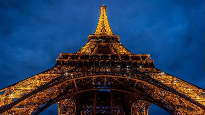 Paris: Turnul Eiffel şi muzeul d'Orsay, închise joi din cauza grevelor