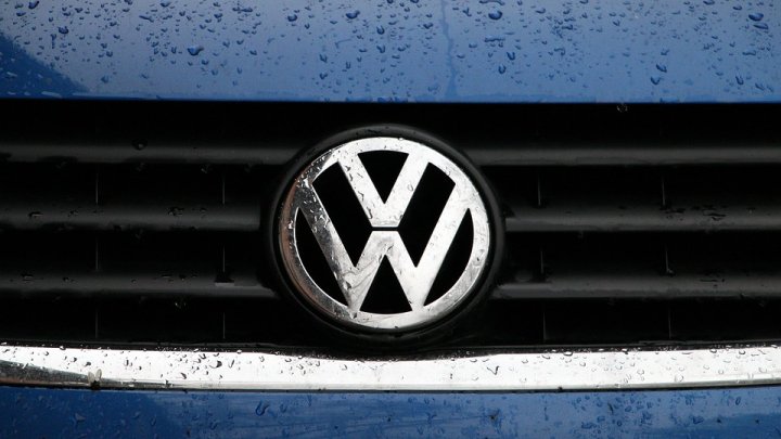 Volkswagen nu se grăbește să se lanseze pe piaţa vehiculelor comerciale electrice