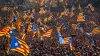 Catalonia cere detensionarea crizei şi amână declararea independenței. Negocieri cu Madridul