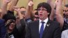 Liderul demis al Cataloniei, Carles Puigdemont, şi-a îndemnat susținătorii să protesteze pașnic față de ordinele guvernului spaniol