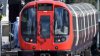 Panică într-un tren din Marea Britanie! Pasagerii au evacuat un vagon, după ce au auzit cum un bărbat citește cu voce tare din Biblie