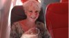50 de euro pentru o călătorie de lux. Experienţa unei femei care a fost singurul pasager la bordul unui Boeing 737 (VIDEO)