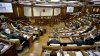 Subiectul privind modificarea Constituţiei a provocat discuții aprinse în Parlament