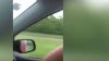 O femeie din Rusia a murit după ce a ieşit goală pe geamul maşinii (VIDEO 18+)