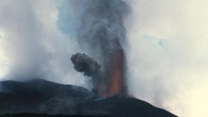 Experiment 3D! Un profesor din Noua Zeelandă a simulat o erupţie vulcanică puternică