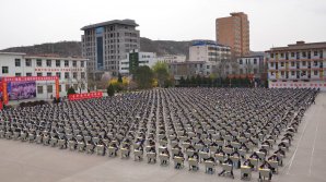 NICIODATĂ NU ESTE PREA TÂRZIU. Şapte milioane de vârstnici din China s-au înscris la universitate