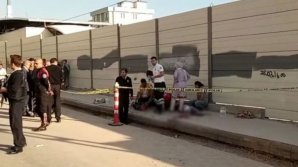 Atac armat la o școală din Istanbul: O persoana a murit și alte două persoane au fost rănite