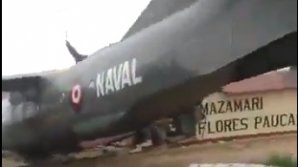 Aterizare eşuată. Un avion militar a intrat în clădirea unei secţii de poliţie