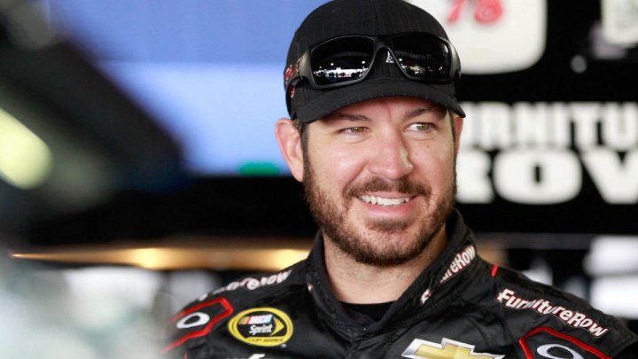 Victorie pentru Martin Truex! Pilotul a câştigat cursa de NASCAR din Charlotte