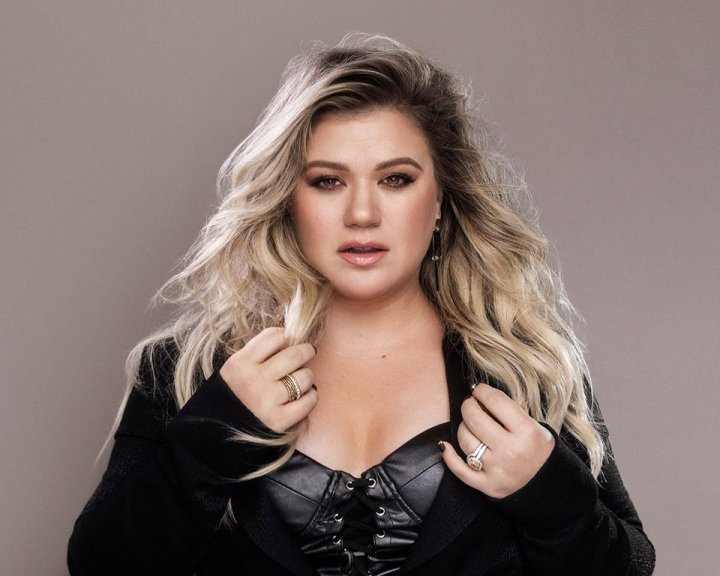 Cântăreaţa Kelly Clarkson la un pas de sinucidere. Care a fost motivul 