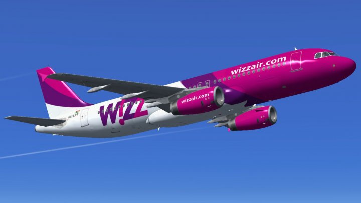 Mii de oameni au rămas FĂRĂ BANI pe card, după ce au dat SHARE unui anunţ al companiei WIZZAIR. Cum funcţionează schema