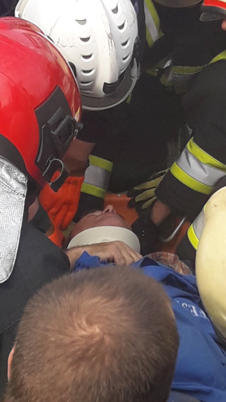 Accident de muncă pe un şantier din Capitală. Un bărbat a căzut de la o înălţime de cinci metri