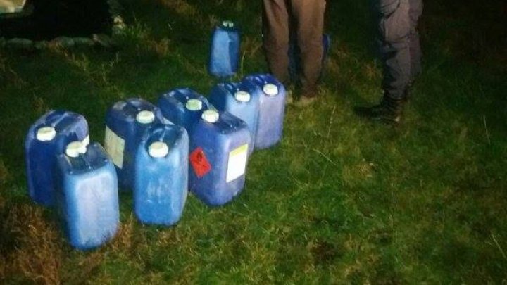 10 butelii cu alcool etilic urmau să ajungă în mod fraudulos în Ucraina (FOTO)