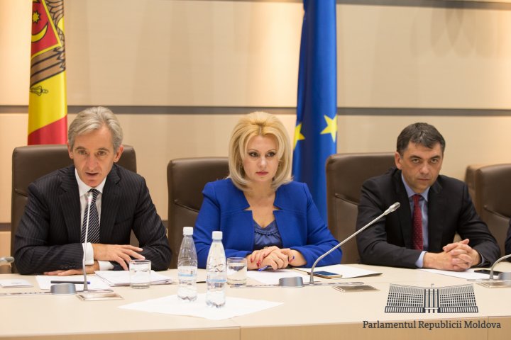 Parlamentul monitorizează nivelul de implementare a prevederilor Acordului de Asociere (FOTO)