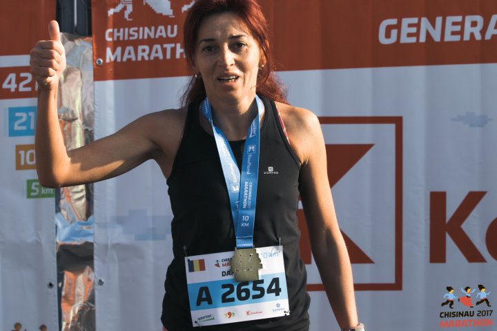 FOTOREPORT: Aproximativ 17 mii de oameni au participat la cea de-a treia ediţie a maratonului din Chişinău