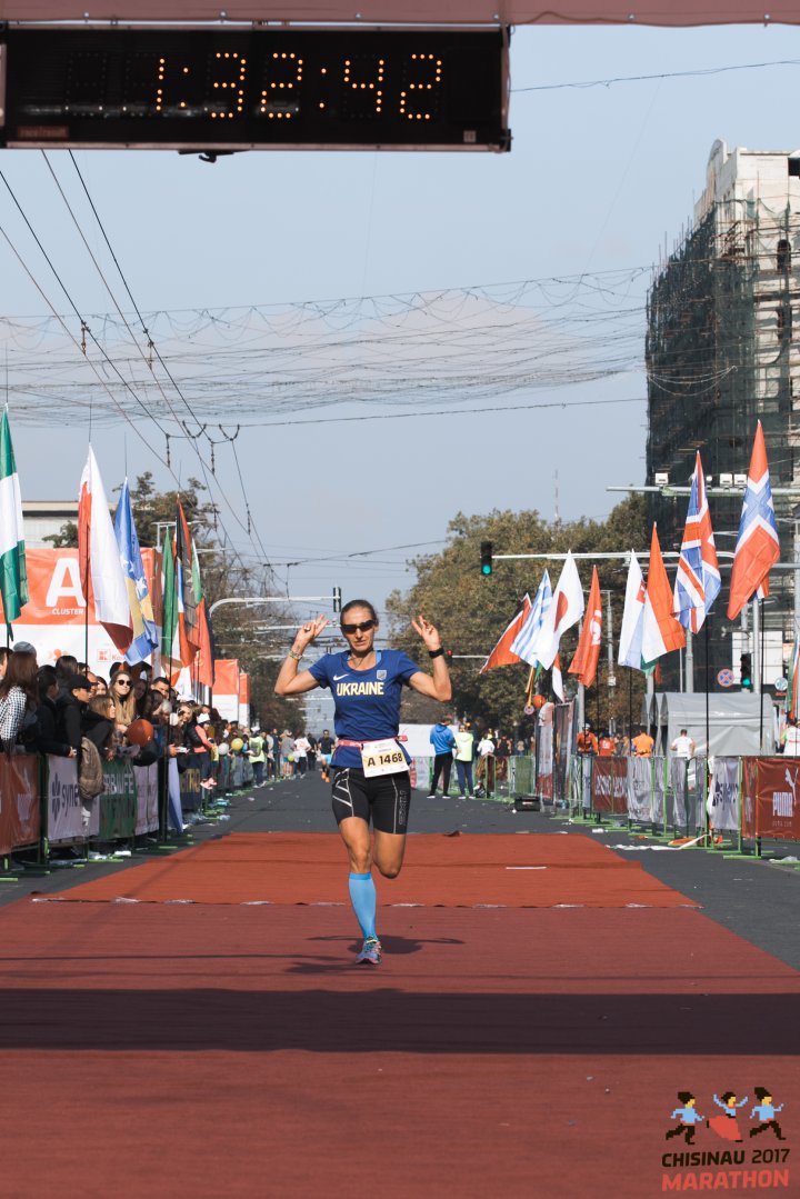 FOTOREPORT: Aproximativ 17 mii de oameni au participat la cea de-a treia ediţie a maratonului din Chişinău