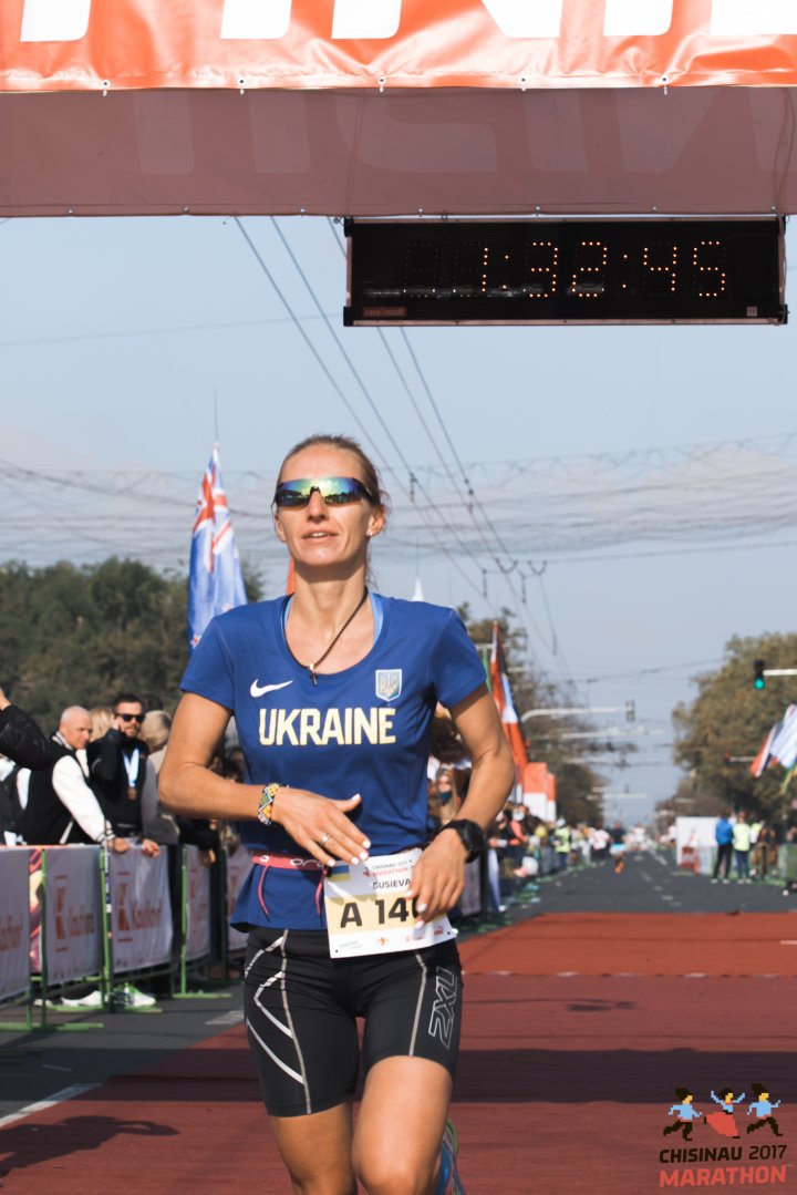 FOTOREPORT: Aproximativ 17 mii de oameni au participat la cea de-a treia ediţie a maratonului din Chişinău