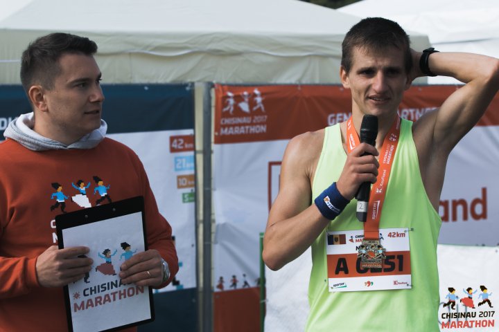 FOTOREPORT: Aproximativ 17 mii de oameni au participat la cea de-a treia ediţie a maratonului din Chişinău