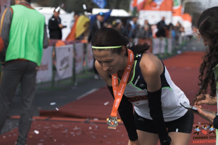 FOTOREPORT: Aproximativ 17 mii de oameni au participat la cea de-a treia ediţie a maratonului din Chişinău