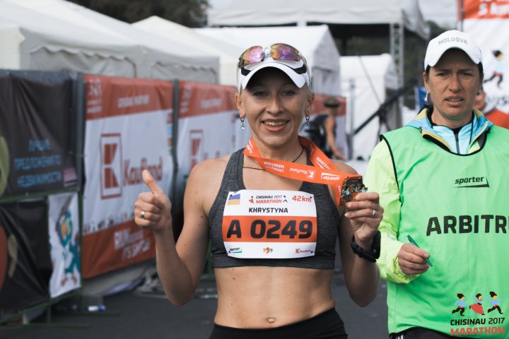 FOTOREPORT: Aproximativ 17 mii de oameni au participat la cea de-a treia ediţie a maratonului din Chişinău