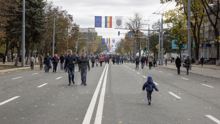 LA MULŢI ANI CHIŞINĂU! Capitala împlineşte astăzi 581 de ani