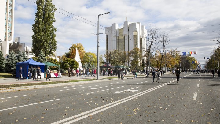 LA MULŢI ANI CHIŞINĂU! Capitala împlineşte astăzi 581 de ani