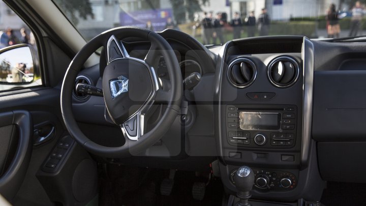 Poliţiştii au primit 54 autovehicule noi.  Cum arată maşinile de poliţie şi ce dotări au (FOTO)