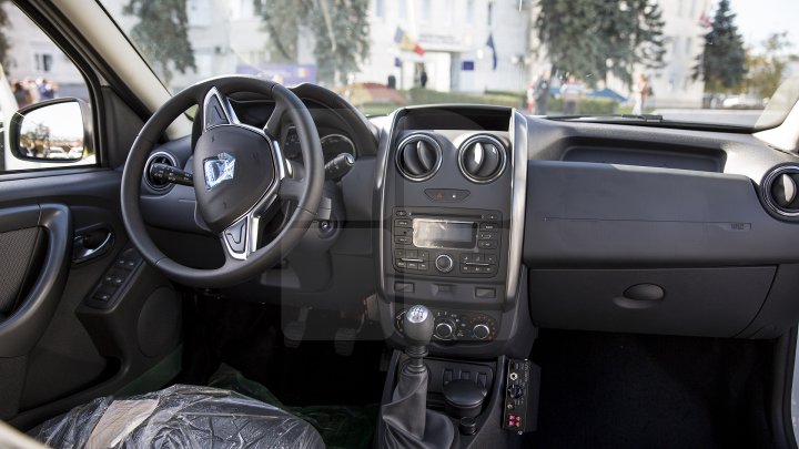 Poliţiştii au primit 54 autovehicule noi.  Cum arată maşinile de poliţie şi ce dotări au (FOTO)