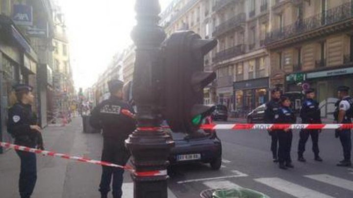 Alertă la Paris! Un dispozitiv exploziv a fost depistat sub un camion