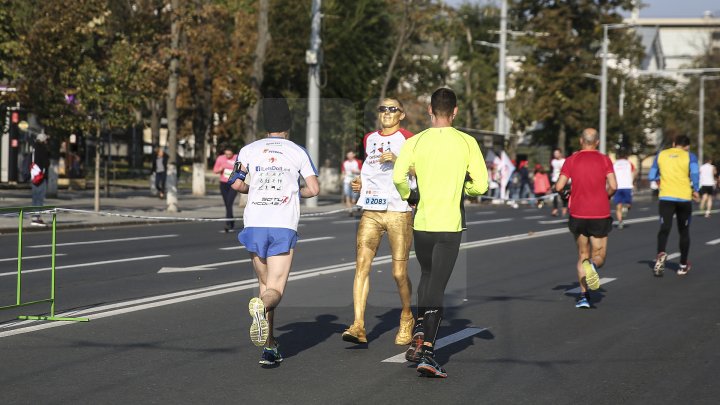 Maraton Internațional Chișinău: La competiţie au ajuns sportivi din 50 de ţări