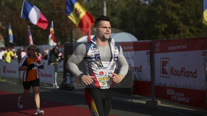 Maraton Internațional Chișinău: La competiţie au ajuns sportivi din 50 de ţări