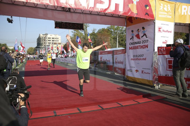 Maraton Internațional Chișinău: La competiţie au ajuns sportivi din 50 de ţări
