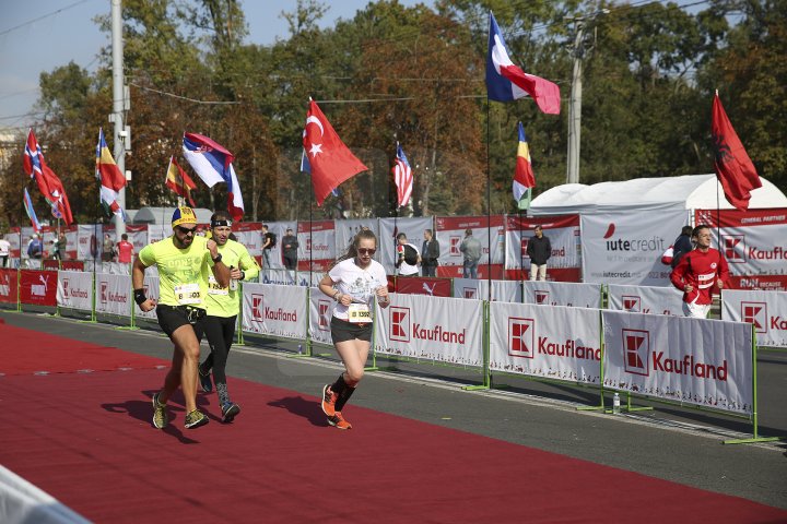 Maraton Internațional Chișinău: La competiţie au ajuns sportivi din 50 de ţări