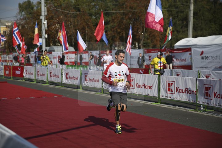 Maraton Internațional Chișinău: La competiţie au ajuns sportivi din 50 de ţări