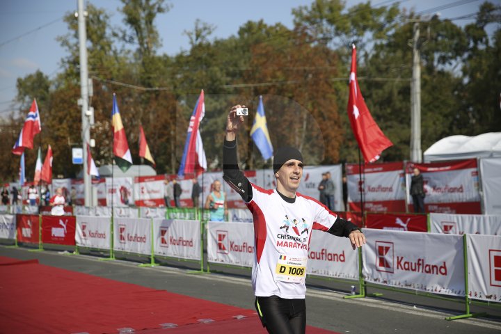 Maraton Internațional Chișinău: La competiţie au ajuns sportivi din 50 de ţări