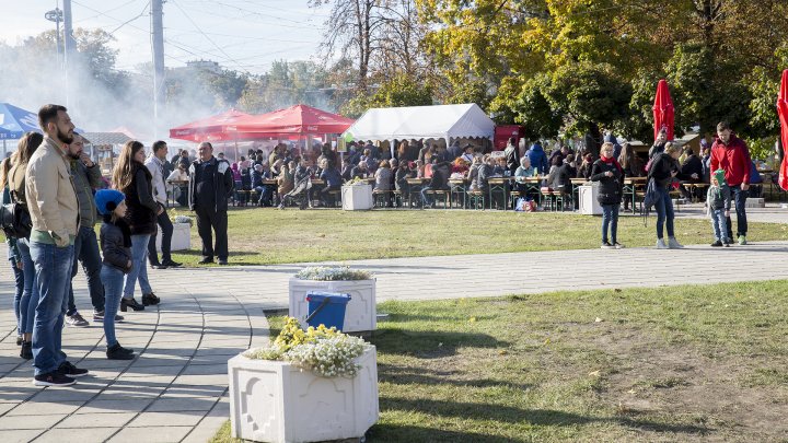 Ziua orașului, marcată cu delicii culinare în PMAN. Cum au fost surprinşi chişinăuenii