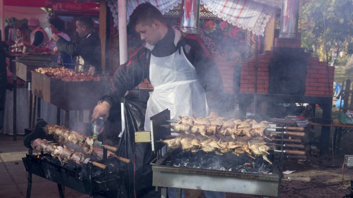 Ziua orașului, marcată cu delicii culinare în PMAN. Cum au fost surprinşi chişinăuenii