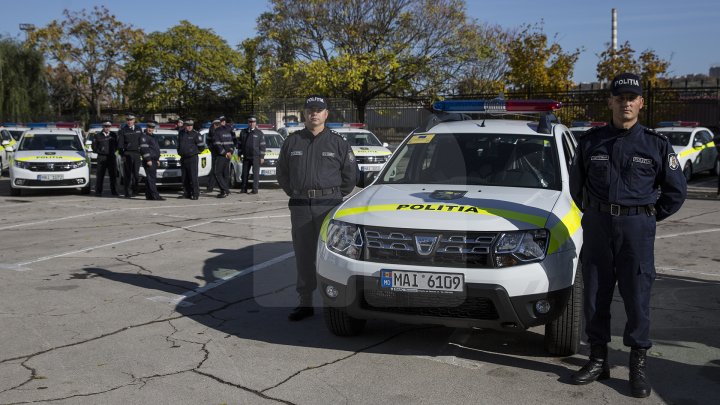 Poliţiştii au primit 54 autovehicule noi.  Cum arată maşinile de poliţie şi ce dotări au (FOTO)