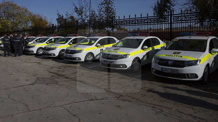 Poliţiştii au primit 54 autovehicule noi.  Cum arată maşinile de poliţie şi ce dotări au (FOTO)