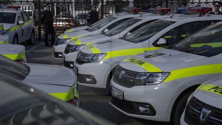 Poliţiştii au primit 54 autovehicule noi.  Cum arată maşinile de poliţie şi ce dotări au (FOTO)