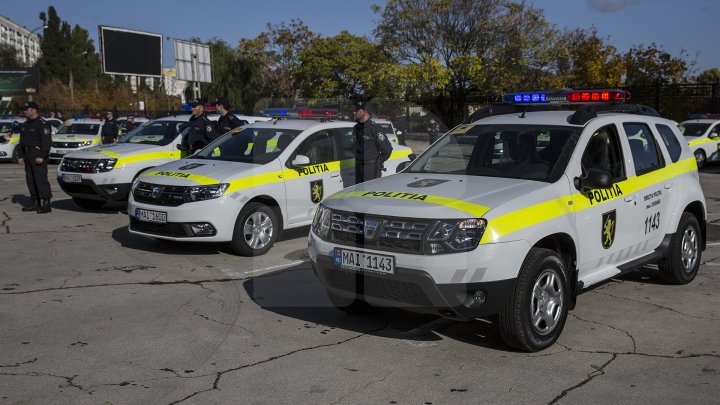 Poliţiştii au primit 54 autovehicule noi.  Cum arată maşinile de poliţie şi ce dotări au (FOTO)